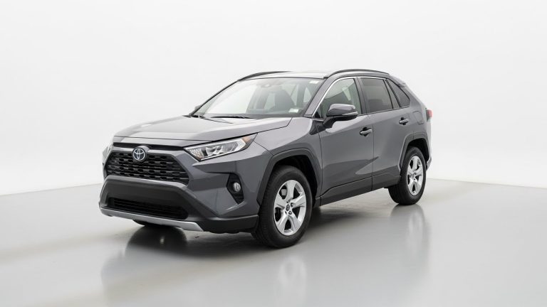 With the Ford Escape gone, dealers worry about losing loyal customers