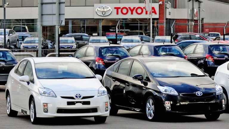 230,000 Toyota Owners Face 3-Month Waits As $1B Engine Crisis Expands