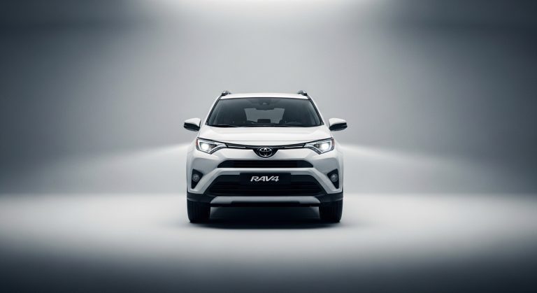 11 SUVs Experts Say Are the Smartest Buys Right Now