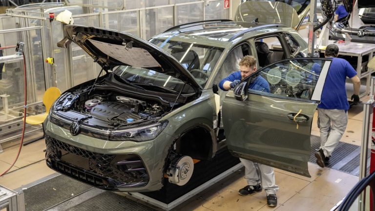 VW Crushed By 96% Union Vote As 3,200 Workers End 40-Year Non-Union Streak