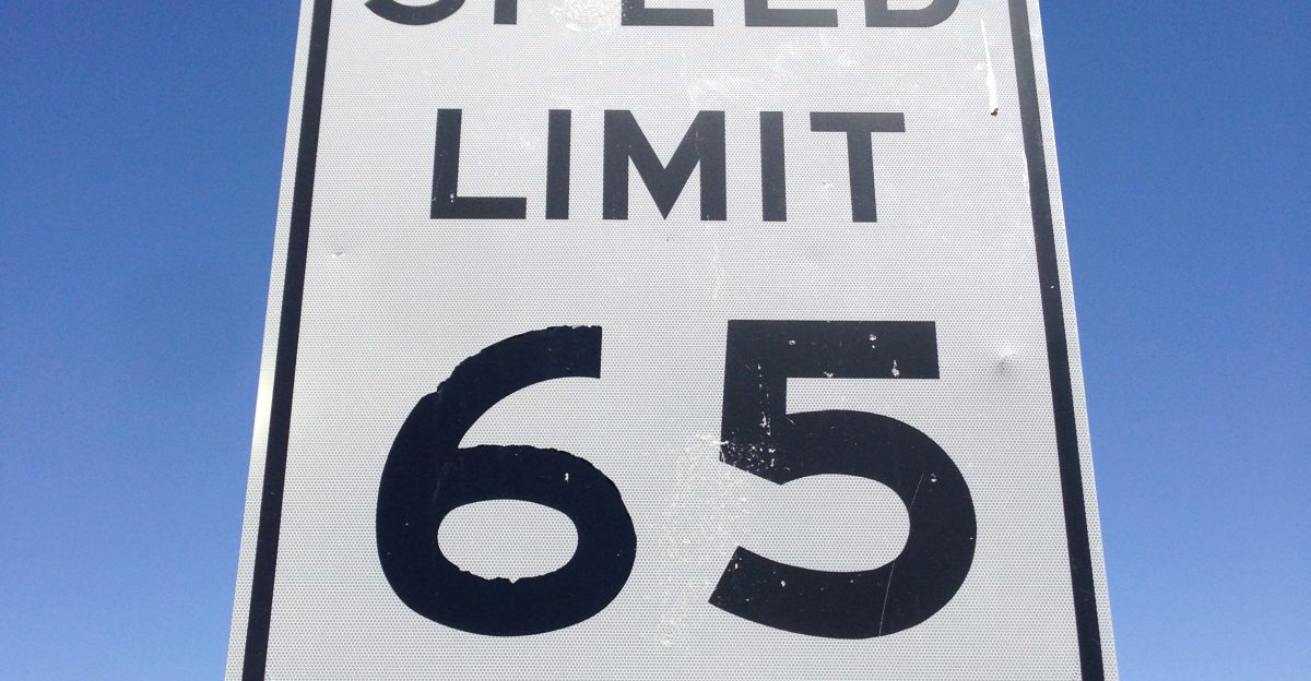 File 2014-08-19 11 59 11 Speed limit 65 miles per hour sign along