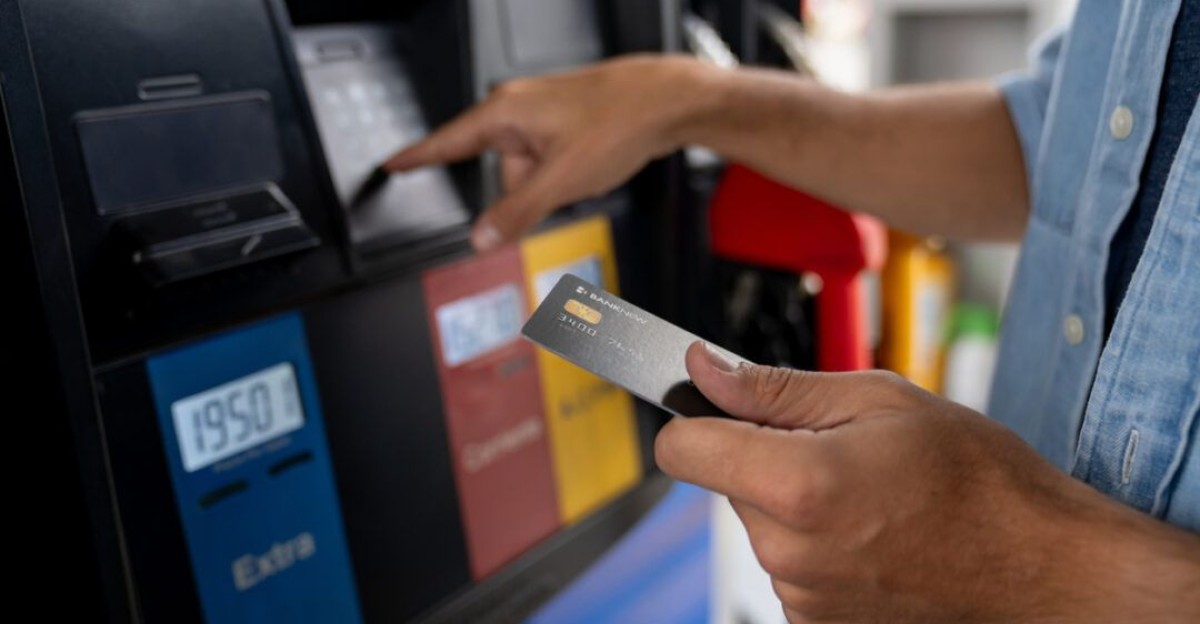 Ways To Save Big at the Pump by Nevinenobi