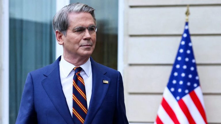 Strait of Hormuz Blocked for 19 Days Forces White House to Issue Emergency Gas Waiver