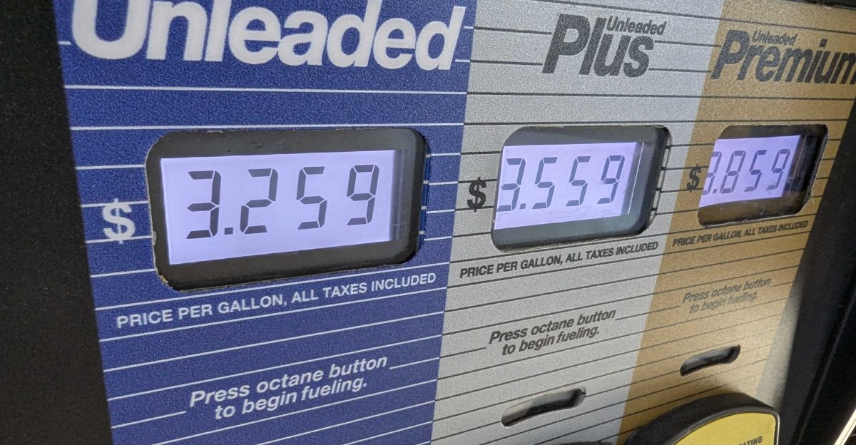Arizona gas prices down ahead of July 4 as AAA predicts record