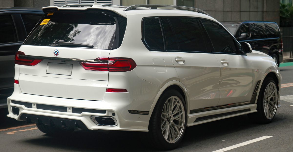 Alpine White BMW X7 G07 M50i