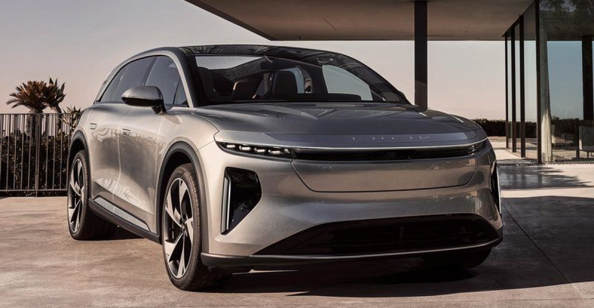 Lucid Gravity 2025 by ayra miah