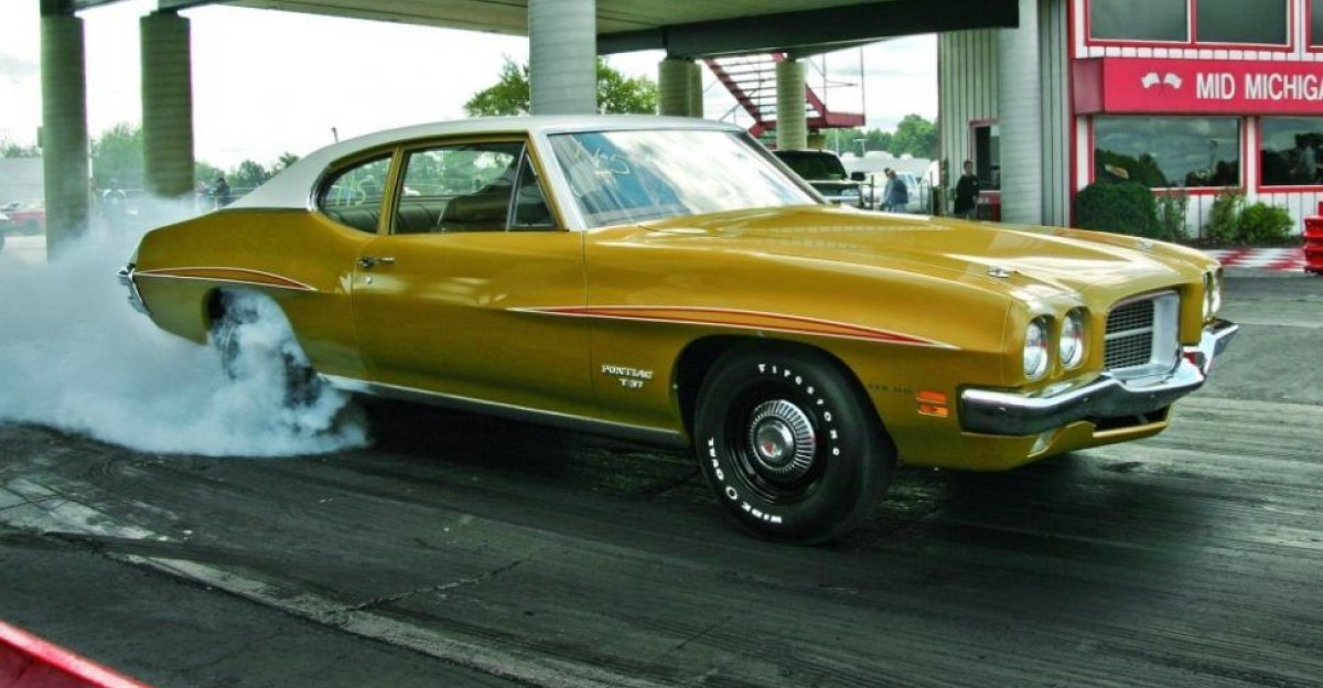 Sleight-of-Hand Sedan - 1971 Pontiac Le Mans T-37 45 Hemmings Daily by Michael Kucinski