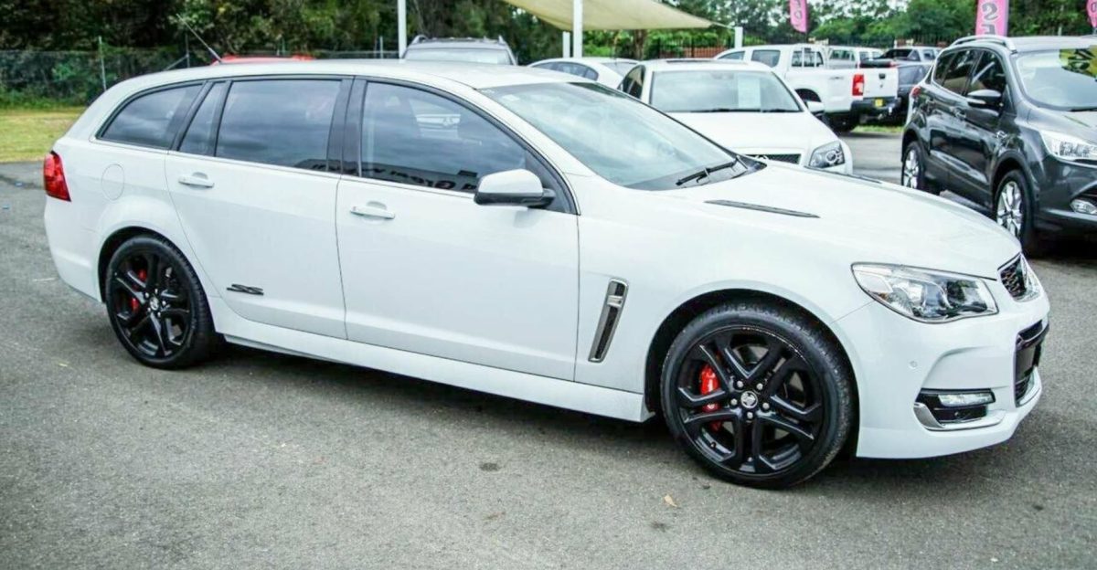 Holden Commodore SS V Redline VF Series II MY16 by Kyle Thompson