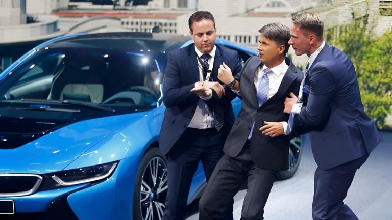 EV Strategy Collapses—$26B Auto Industry Bloodbath Claims 9 CEOs In 18 Months