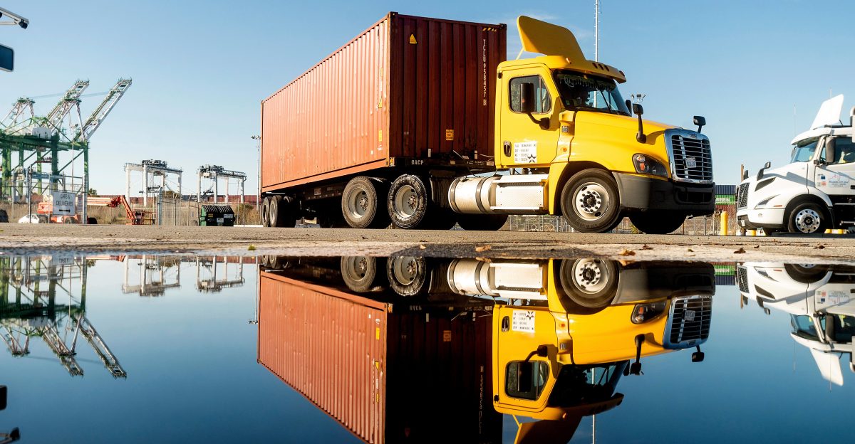 Immigrant truckers file suit over California s plans to revoke