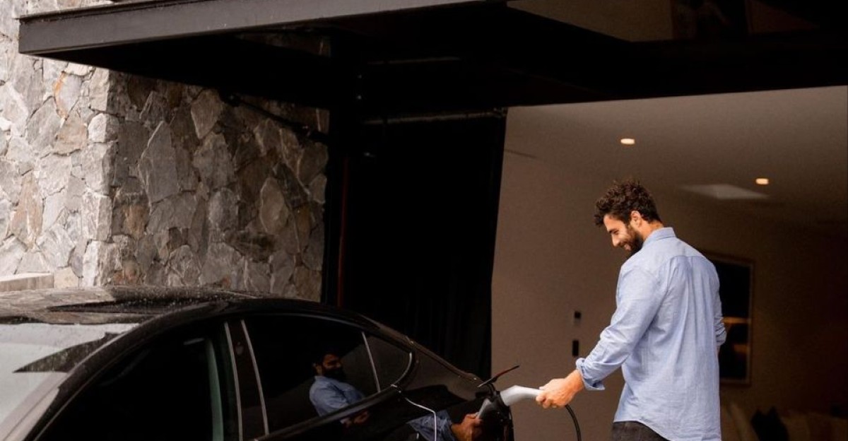 Charging EV at home by Nattapong Rongpan