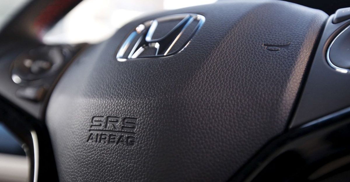 Honda recalled 137 000 SUVs on Wednesday after the Japanese automaker received reports of air bags suddenly deploying in vehicles by Connie Toole