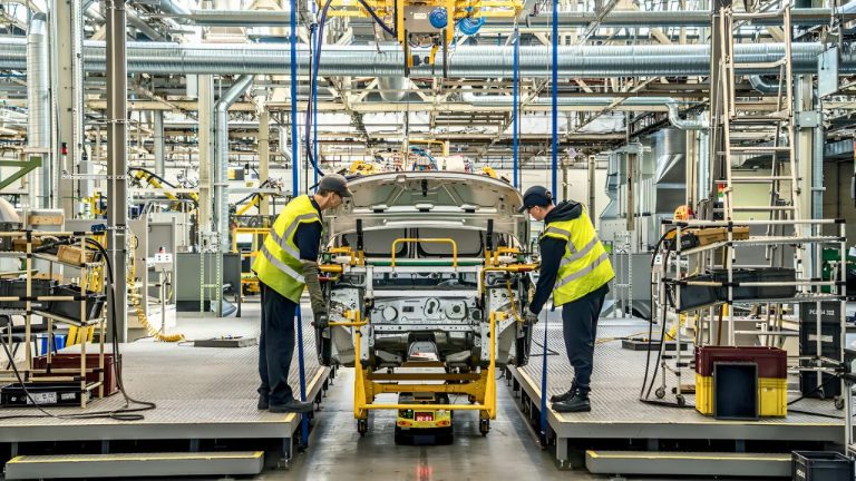 Jeep, Dodge, Ram Owner Admits $26.5B Quality Collapse—Hires 2,000 Engineers To Fix Ex-CEO’s Cuts