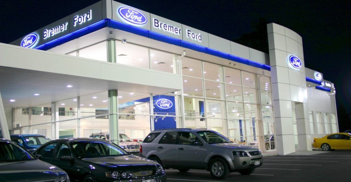 Bremer Ford - Birchall Partners Architects by Pip Bip