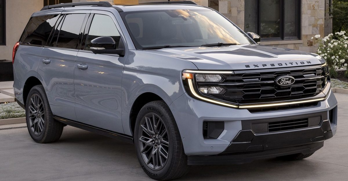 Ford Expedition Platinum Stealth Edition Performance Edition Appearance Package by Niah Denae