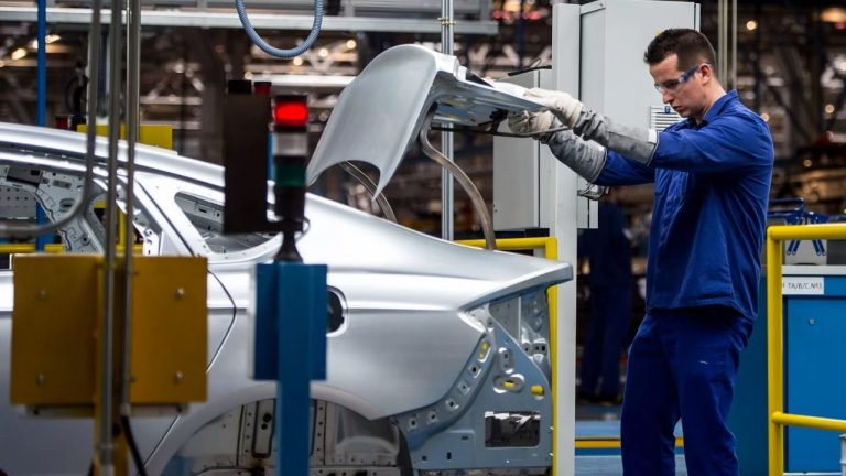 GM’s Battery Bet Guts 1,000 American Jobs—EV ‘Boom’ Arrives Years Too Late For Paychecks