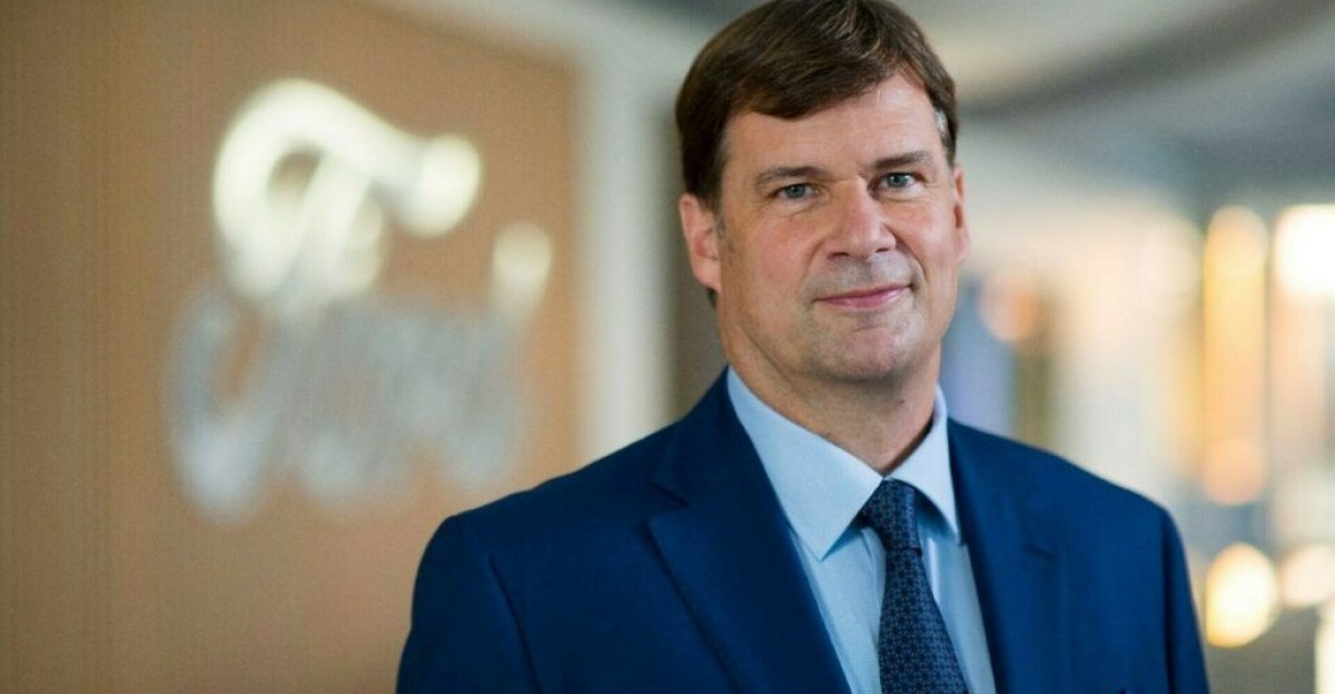 Ford CEO Predicts EVs Will Be More Expensive Than Gas Cars At Least Until 2030tets by Carscoops