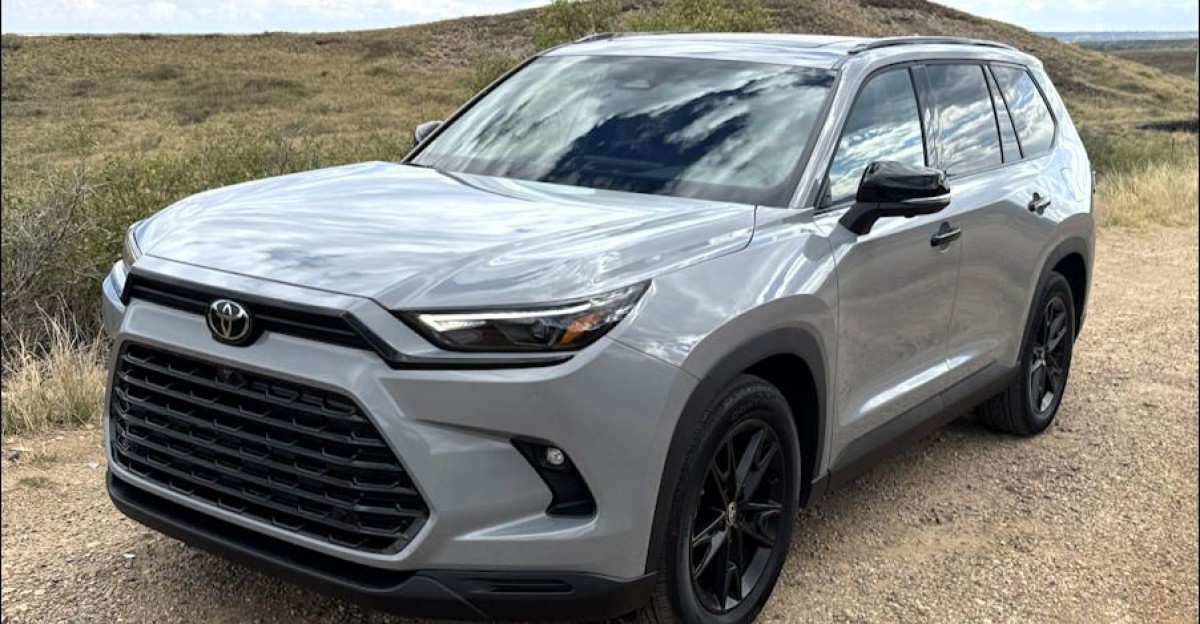 Toyota Grand Highlander Hybrid is Bigger on the Inside by Jennifer Sandres