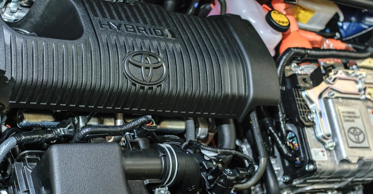 hybrid car toyota engine technology electric car motor the vehicle show to go modern japanese energy transport auto display green synergy new close up car wallpapers engineering environment logo cars model generator