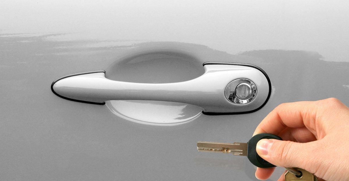 car keys open handle unlock keyhole door car wallpapers hand rent rental leasing rent a car