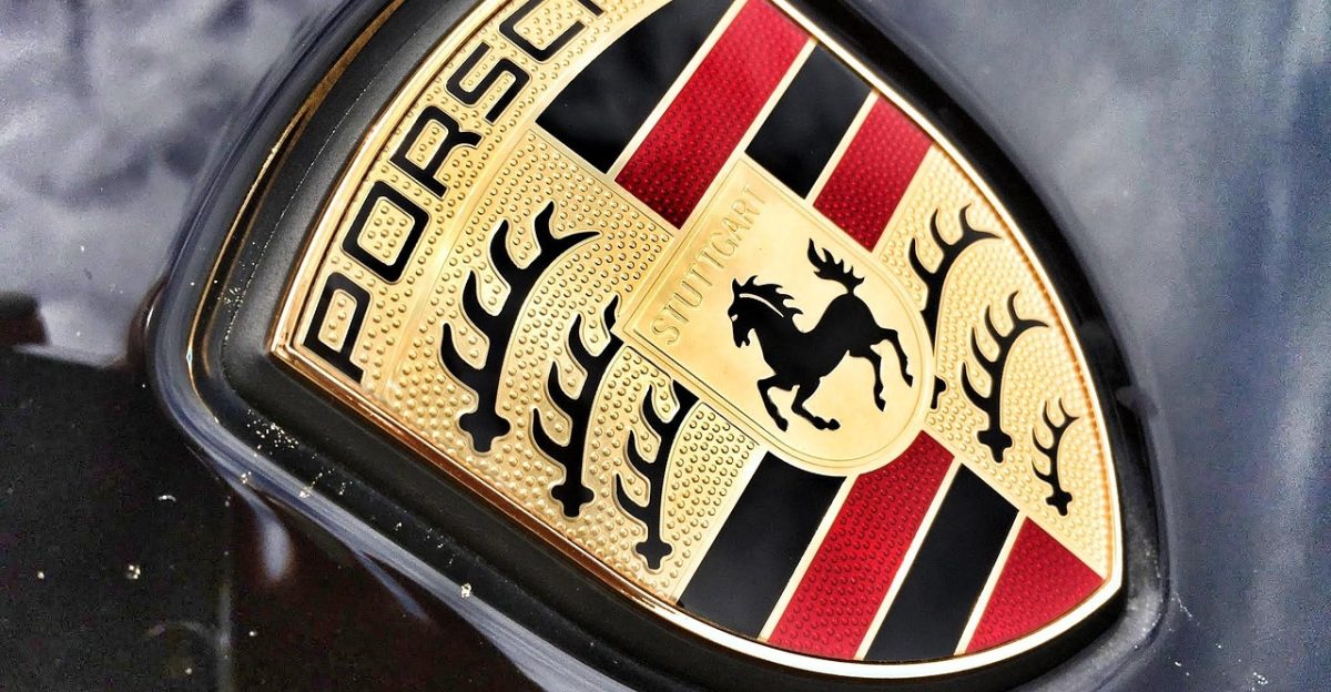 porsche cayenne suv all terrain vehicle sports car traffic logo company signature porsche porsche porsche porsche porsche