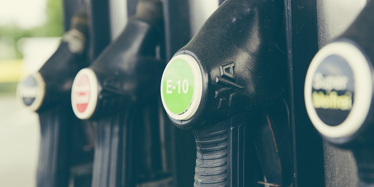 refuel, gas pump, gas station, diesel, fuel, petrol, fuel pump, tank, automobile, gas, energy, oil price, urban, gas pump, gas station, gas station, gas station, gas station, gas station, fuel, fuel, fuel, fuel, petrol, petrol, petrol, fuel pump, gas, oil price