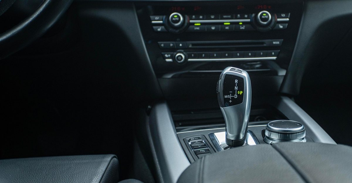 gearstick car vehicle auto fast automatic german bmw car wallpapers premium sale sell modern m-performance power