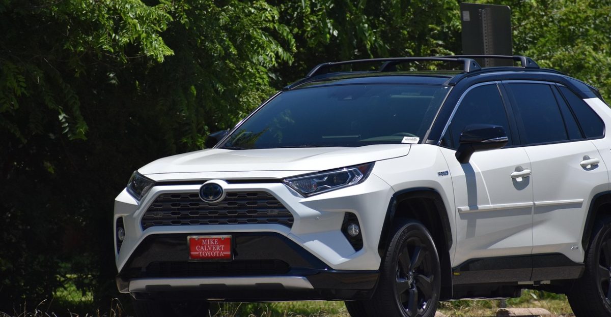 toyota rav 4 hybrid crossover suv technology travel road-trip driving car vehicle highlander drive white black trees nature backgrounds car wallpapers fast speed