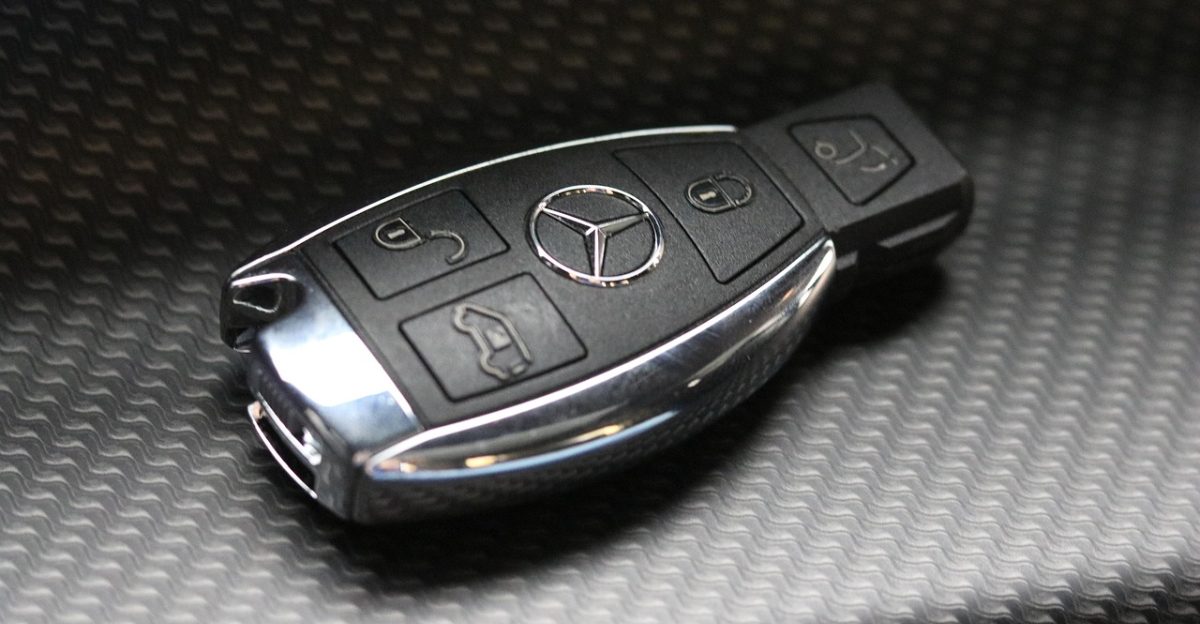 mercedes car wallpapers auto detail luxury design chrome vehicle modern key car technology noble carbon automobile detail shot silver dynamics