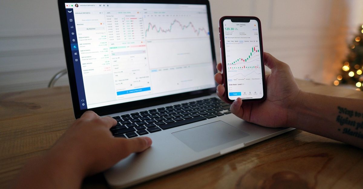 man computer stock trading iphone hands finance day trading wall street finances investor money wealth equity trader day trader investing investment banking stock market forex shareholder financial investor investor investor equity trader trader trader trader stock market forex forex forex forex forex