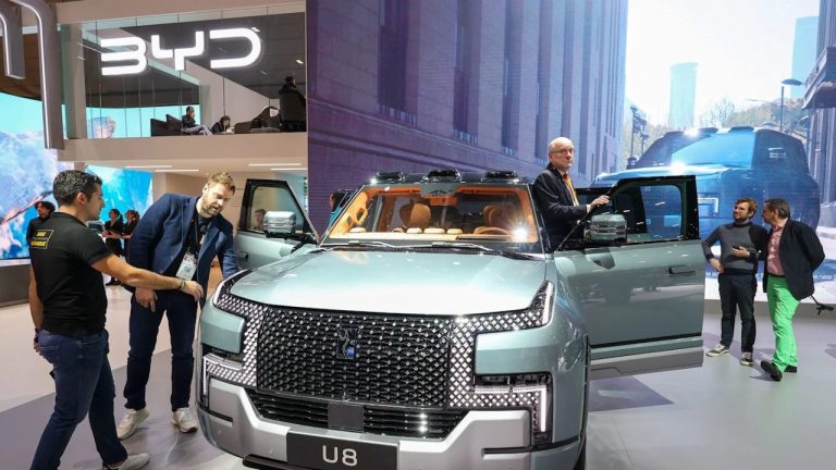 BYD’s Self-Driving “God’s Eye” Ghost-Steered a 3.5-Ton SUV Into Oncoming Traffic