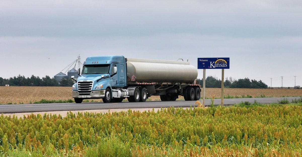 Kansas welcome sign on Highway K-96