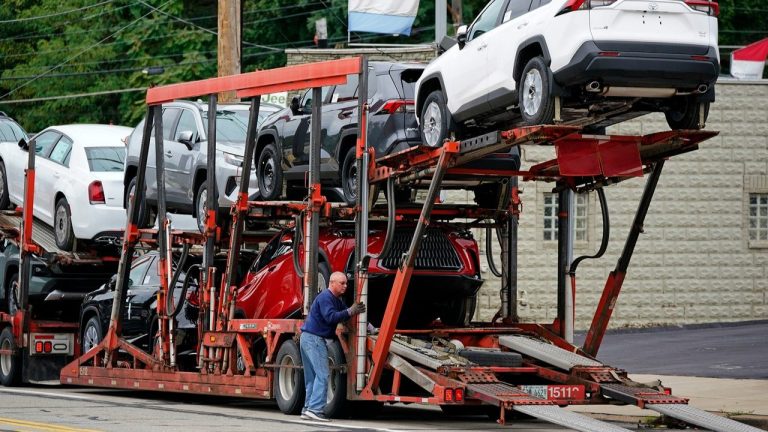300K Off-Lease EVs Flood Dealers As $1 Price Difference Can Wipe Out a $4,000 Tax Credit