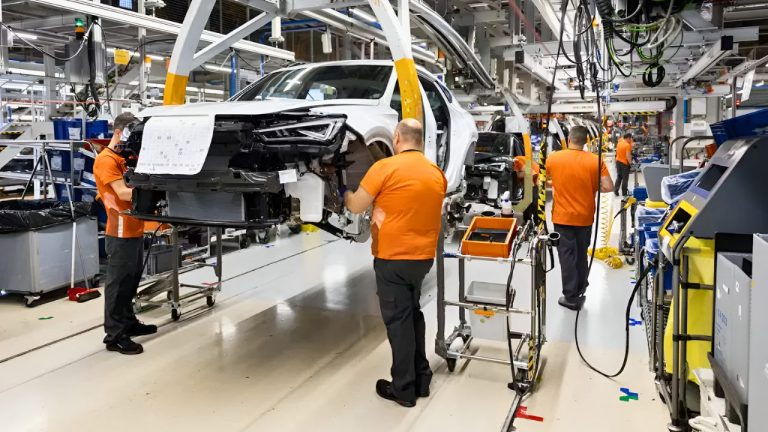 $195 Million Battery Crisis Forces Volvo To Ground 40,000 Electric SUVs