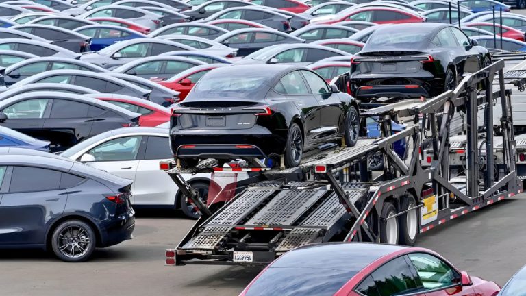 Tesla’s Third Straight Year Delivery Slide Puts Cash Flow in the Spotlight