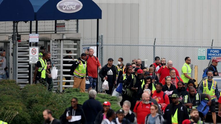 Ford Trapped In $9B Fraud Collapse As 17,000 Auto Workers’ Paychecks Came From Fake Invoices