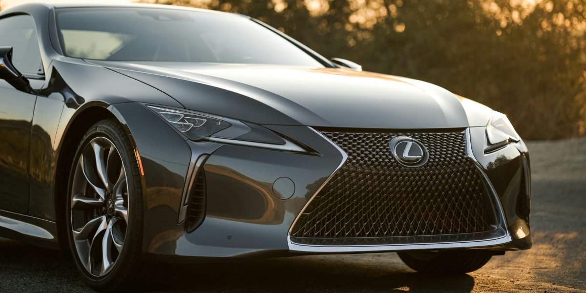 black Lexus car