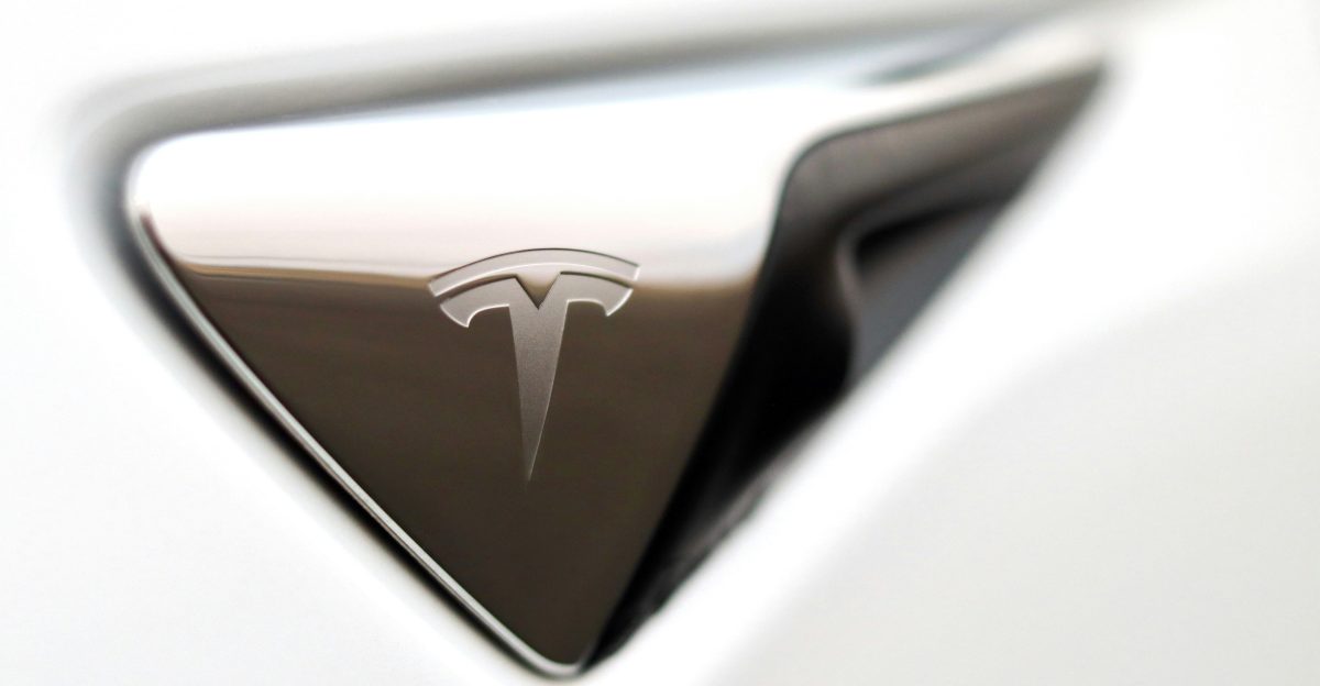 black and white nike logo