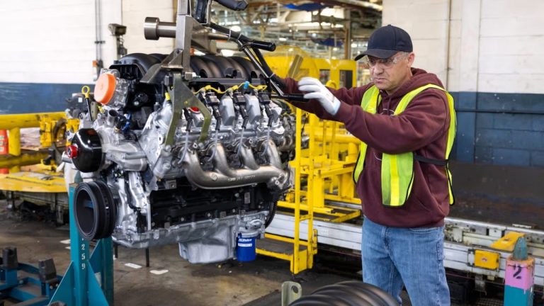 Detroit Abandons $114B EV Bet And Resurrects V8 Engines—Stellantis Resurrects ‘Dead’ Hemi