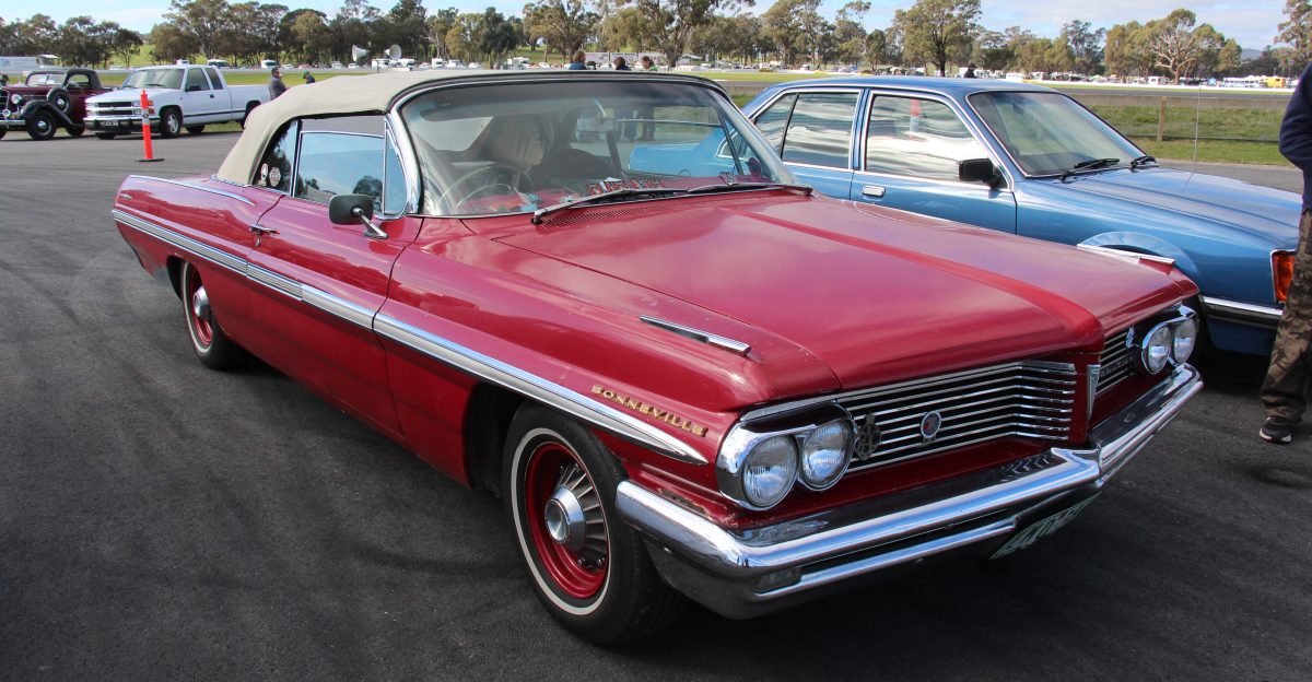 GM created Pontiac in 1926 sold beside the more expensive Oakland The Oakland was dropped in 1933 the Pontiac continued to be sold until 2010 The Bonneville became a separate model in 1958 The 1959-60 Bonneville became the top of the line model with more leather and walnut trim and courtesy lights This the 1961-64 third generation had side by side headlights for 61 and 62 under and over for 63 and 64 Full size cars available in 1962 were The base model Catalina available in 2 and 4 door Sedan 2 and 4 door Hardtop Convertible and Wagon Mid spec the Star Chief available in 4 door Sedan and 4 door Hardtop In 1962 the Bonneville was available in 2 and 4 door Hardtop or Convertible Also available was the performance car the Grand Prix 2 door Hardtop Introduced in 1961 the compact Tempest Engines 215hp to 385hp 389 400 or 320hp or 405 hp Super Duty 421 cu in V8s