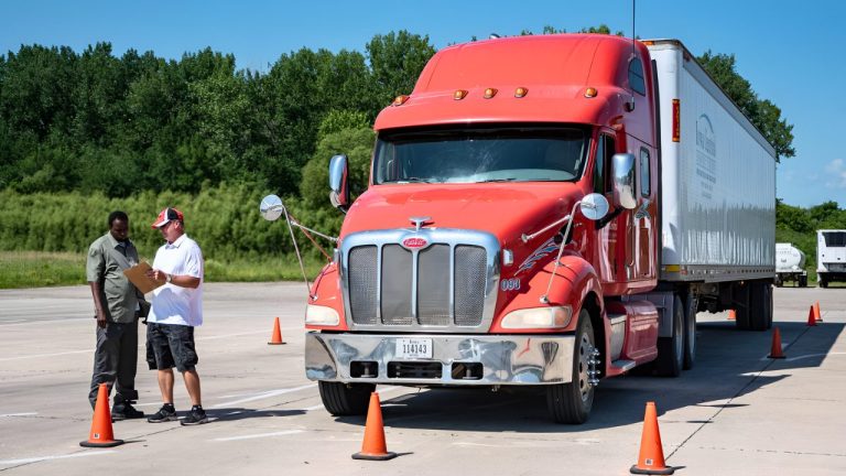 13,000 CA Truck Drivers Lose Licenses Overnight—New Rule Threatens 437,000 More Across America