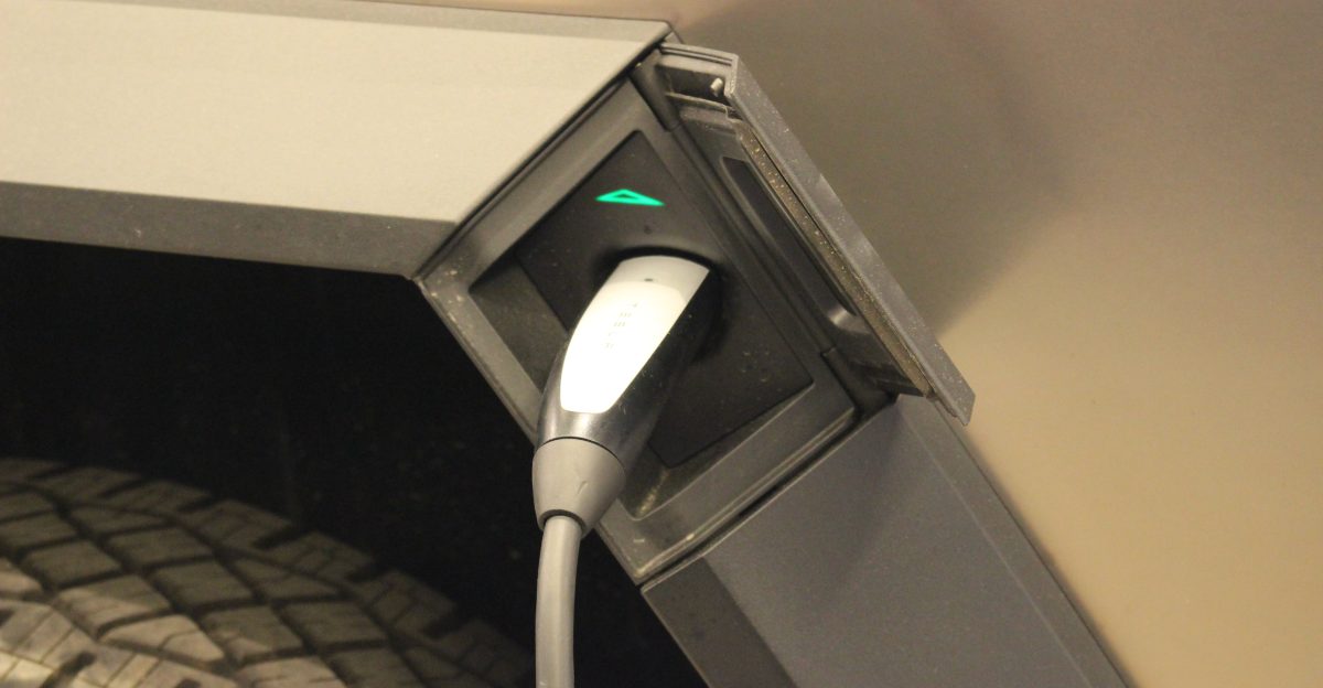 Tesla Cybertruck Laddning NACS