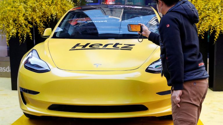 Hertz Dumps 30,000 Teslas At Half Price In $2.9B Loss As Americans Flee Back To Gas