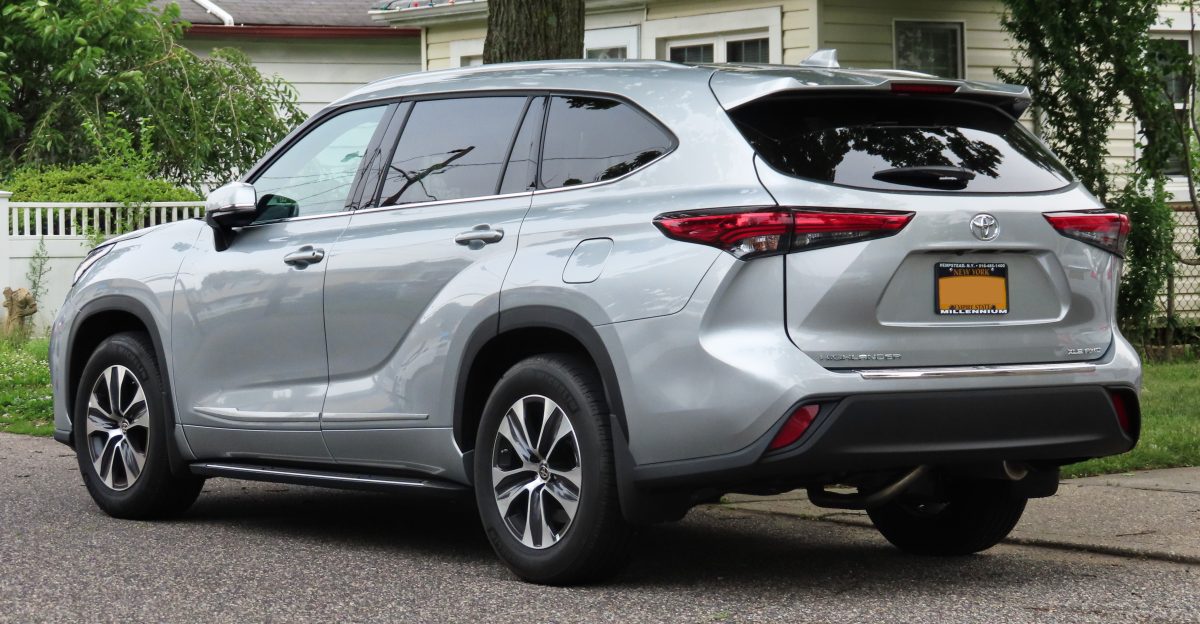 A 2020 Toyota Highlander XLE AWD photographed in Wantagh New York USA