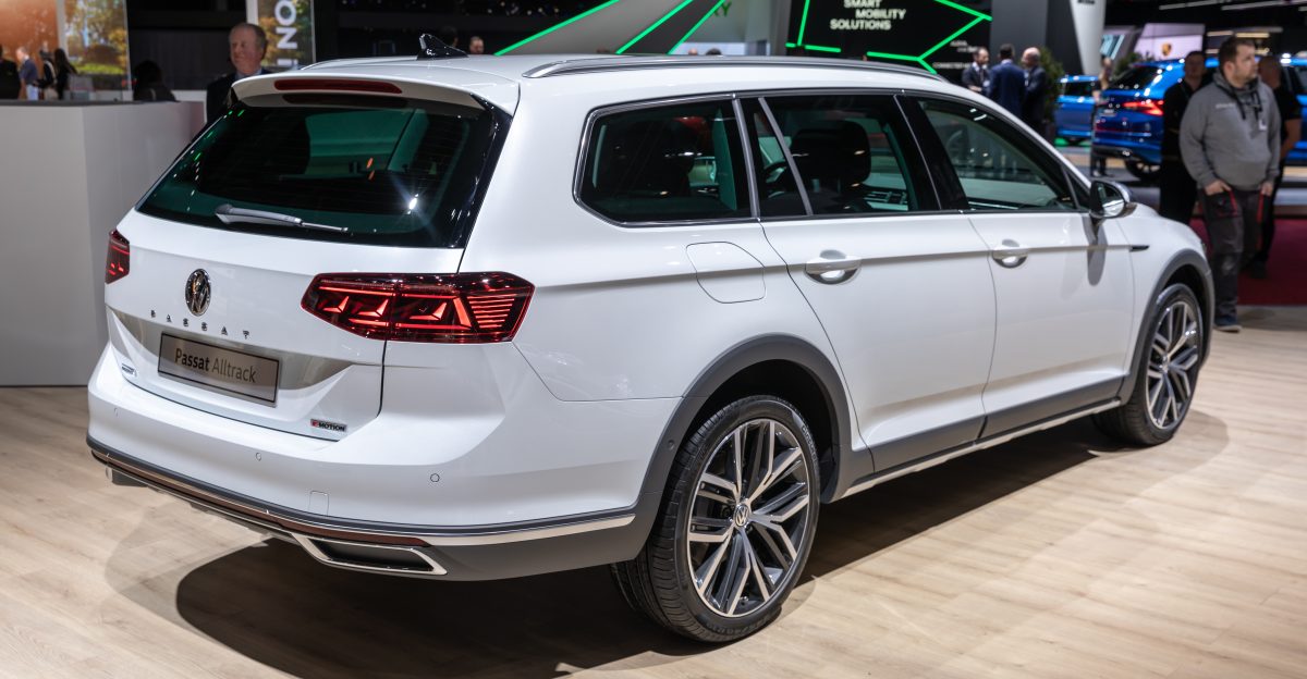 VW Passat Alltrack at Geneva International Motor Show 2019 Le Grand-Saconnex
