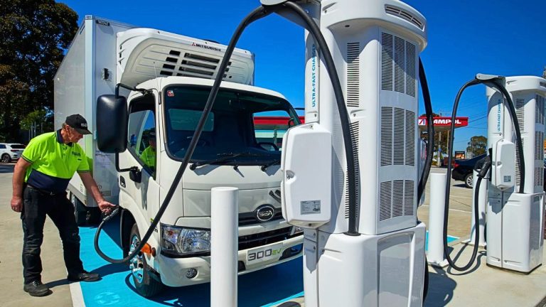 Truckers Burning $3,000 a Week May Wish They’d Gone EV as Diesel Hits $5.07