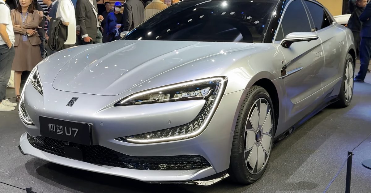 Yangwang U7 China front view