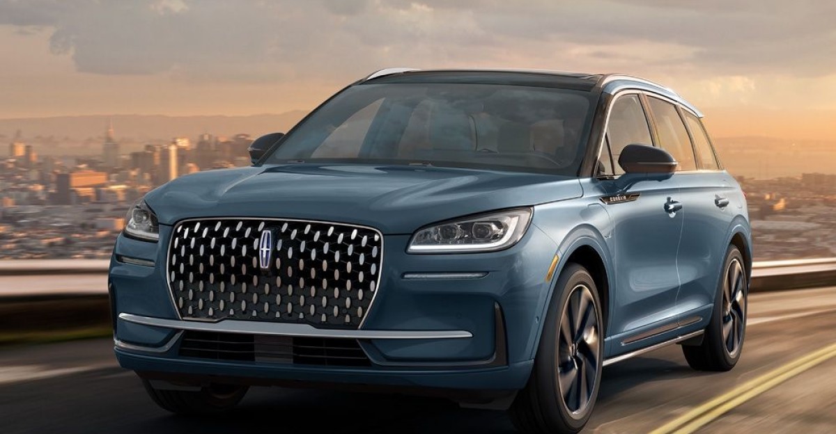 Lincoln Corsair SUV by Mary Lemke Cole