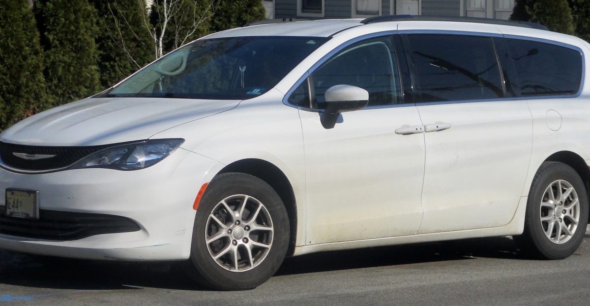 Chrysler Voyager New Jersey USA 2026