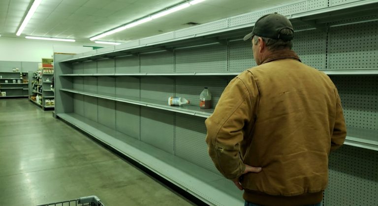 America’s Oil Reserves Hit 27-Day Supply—JPMorgan Warns The Cliff Arrives In Weeks